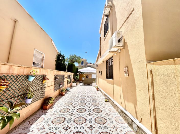 Image No.39-3 Bed Villa for sale