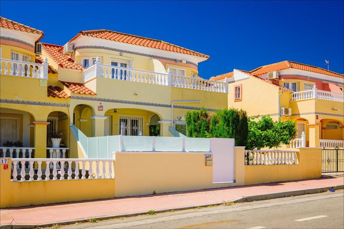 Image No.2-3 Bed Property for sale