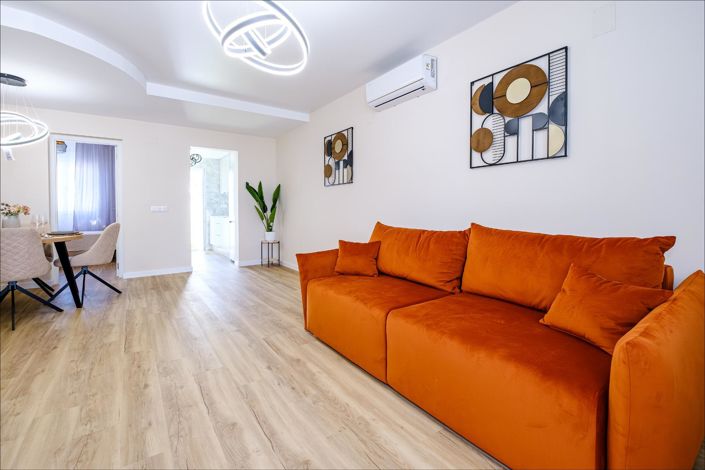 Image No.20-3 Bed Property for sale