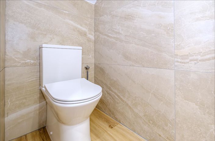 Image No.23-3 Bed Property for sale