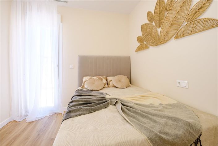 Image No.39-3 Bed Property for sale