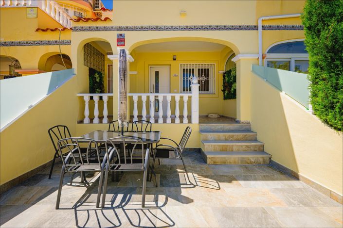 Image No.9-3 Bed Property for sale