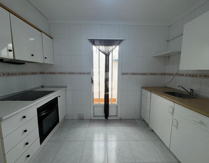 Image No.12-3 Bed Bungalow for sale