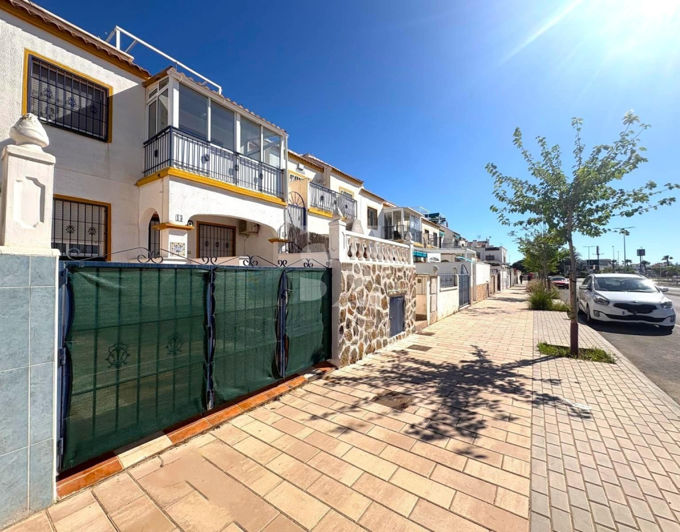 Image No.18-3 Bed Bungalow for sale