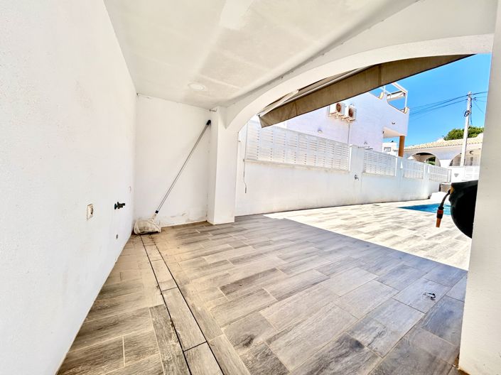 Image No.25-2 Bed Villa for sale