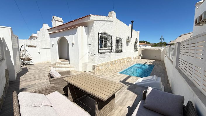 Image No.32-2 Bed Villa for sale