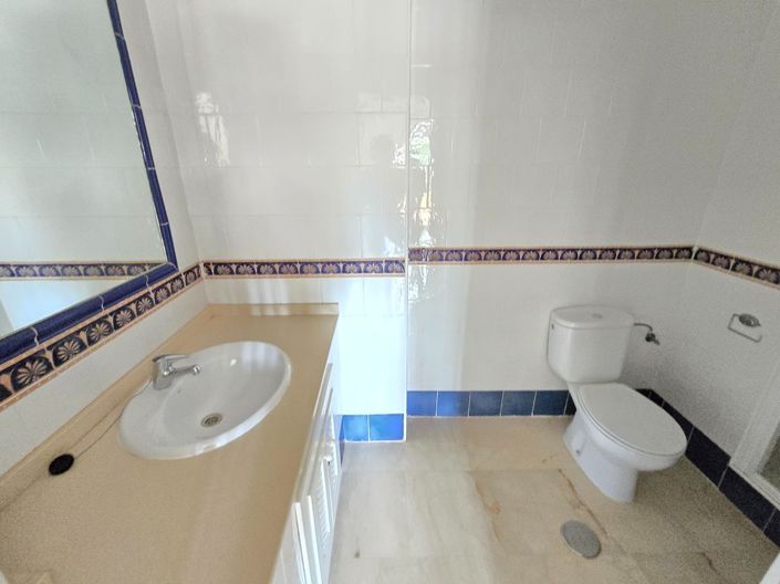Image No.16-2 Bed Apartment for sale