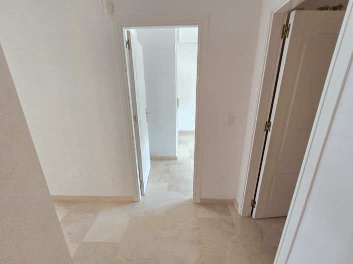 Image No.20-2 Bed Apartment for sale