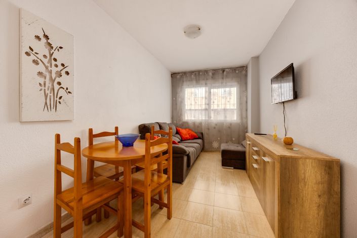 Image No.3-Appartement de 2 chambres à vendre à Torrevieja