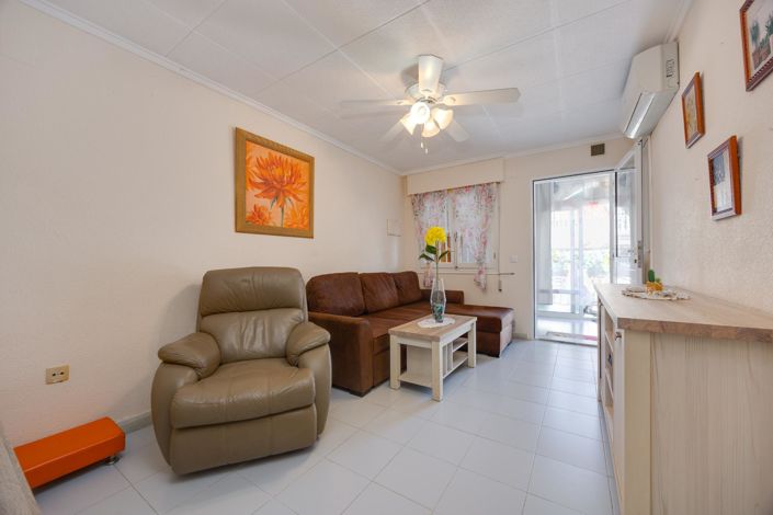 Image No.12-2 Bed Bungalow for sale