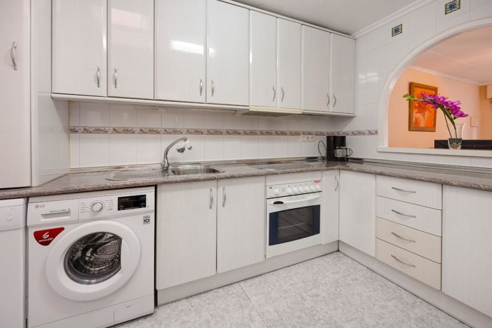 Image No.16-2 Bed Bungalow for sale
