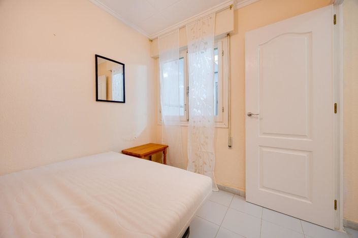 Image No.24-2 Bed Bungalow for sale