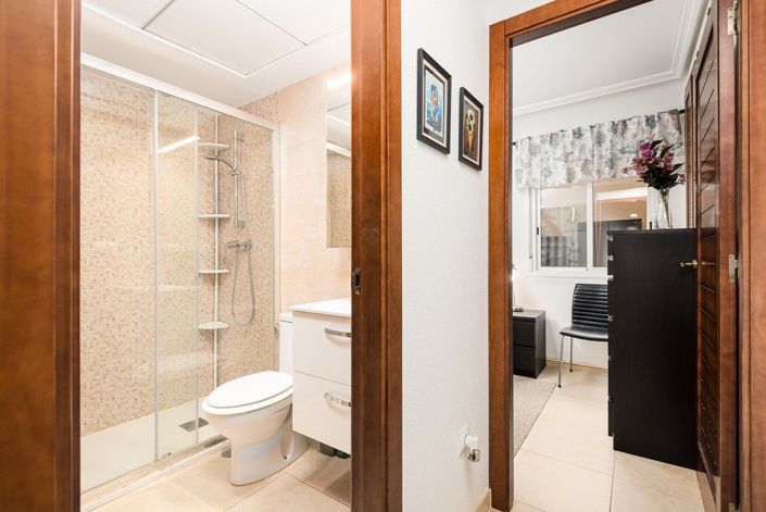 Image No.22-2 Bed Apartment for sale