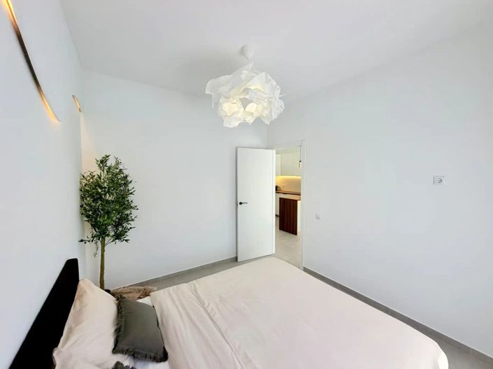 Image No.22-2 Bed Bungalow for sale