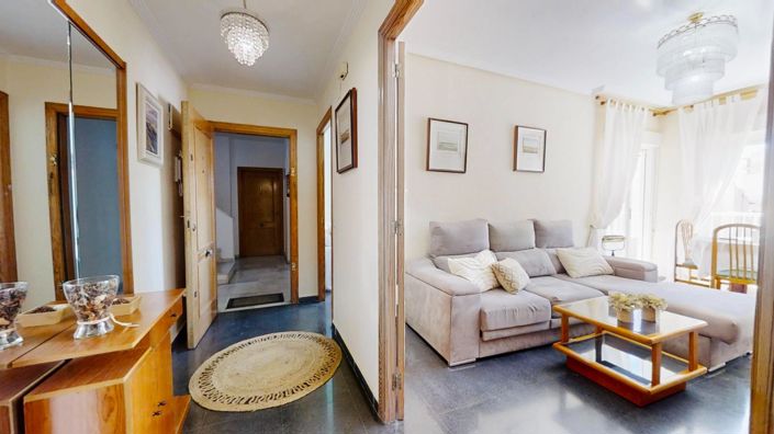 Image No.19-3 Bed Apartment for sale