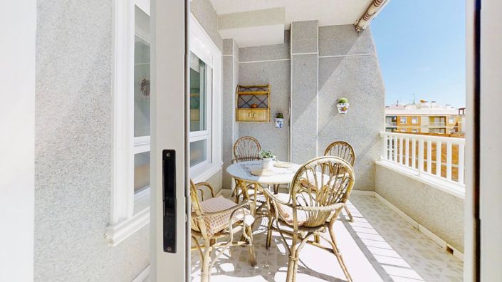 Image No.23-3 Bed Apartment for sale