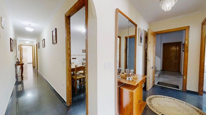 Image No.24-3 Bed Apartment for sale
