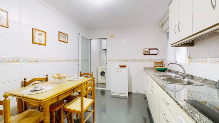 Image No.25-3 Bed Apartment for sale