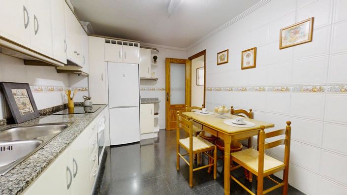 Image No.26-3 Bed Apartment for sale