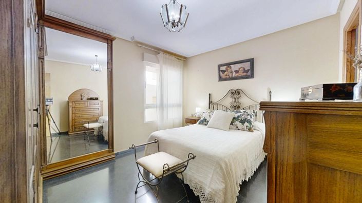 Image No.31-3 Bed Apartment for sale