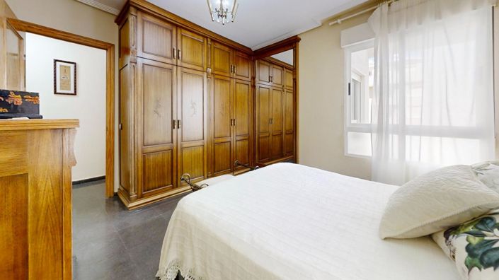 Image No.35-3 Bed Apartment for sale