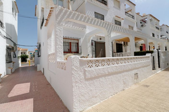 Image No.22-3 Bed Bungalow for sale