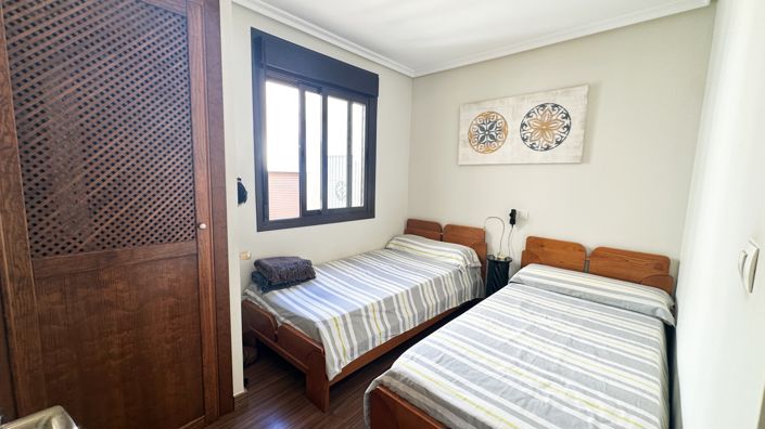 Image No.12-2 Bed Bungalow for sale