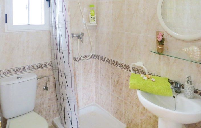 Image No.17-3 Bed Townhouse for sale