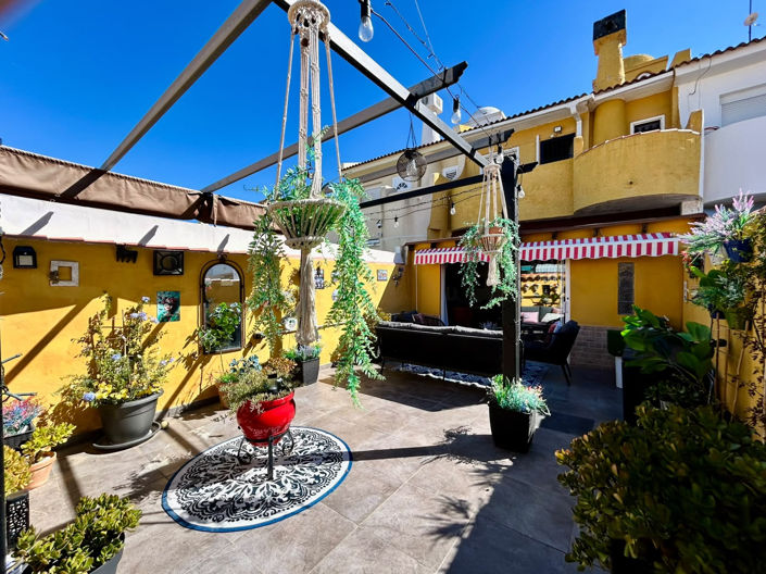 Image No.25-3 Bed Townhouse for sale