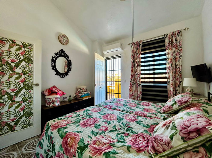 Image No.35-3 Bed Townhouse for sale