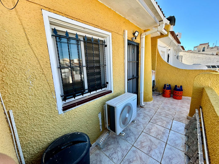 Image No.37-3 Bed Townhouse for sale