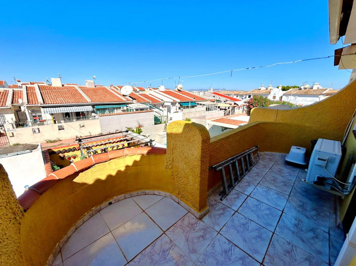 Image No.38-3 Bed Townhouse for sale