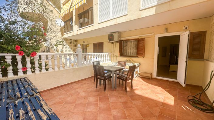Image No.23-2 Bed Apartment for sale