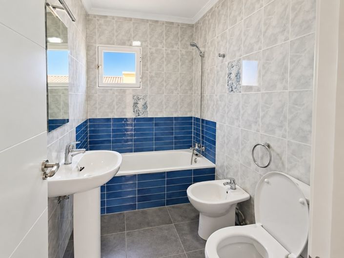 Image No.6-2 Bed Bungalow for sale