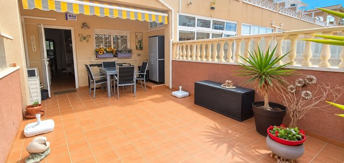 Image No.9-2 Bed Townhouse for sale