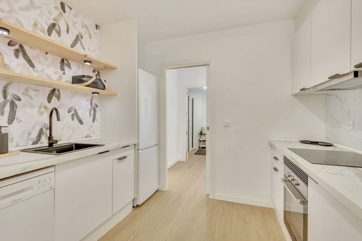 Image No.12-3 Bed Apartment for sale