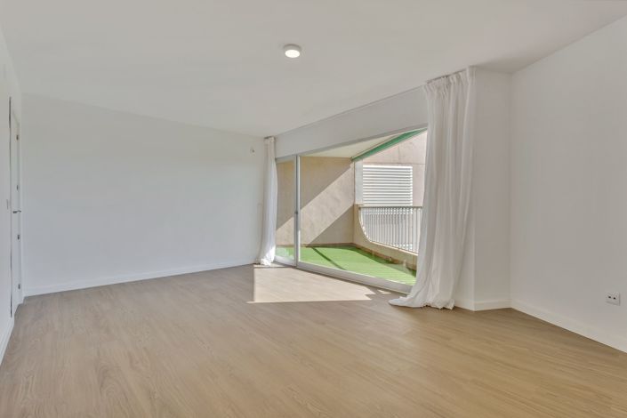 Image No.7-3 Bed Apartment for sale