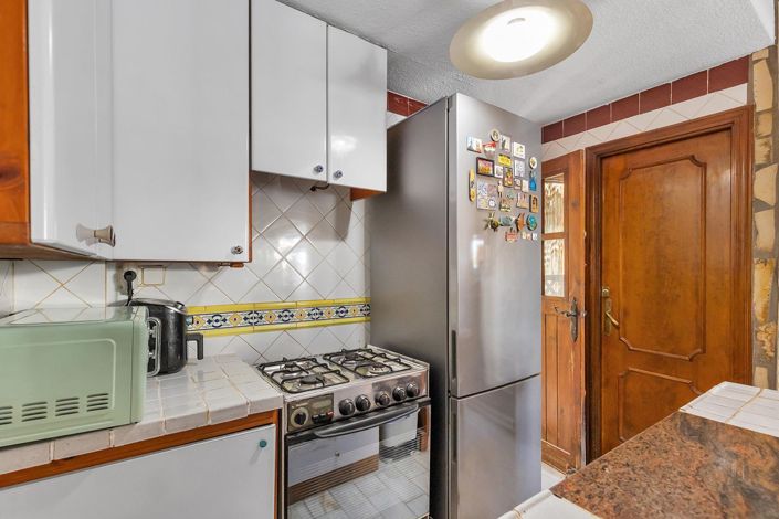 Image No.17-2 Bed Townhouse for sale