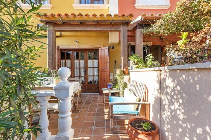 Image No.5-2 Bed Townhouse for sale