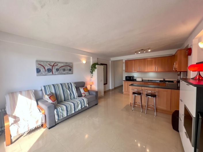 Image No.7-Apartment for sale