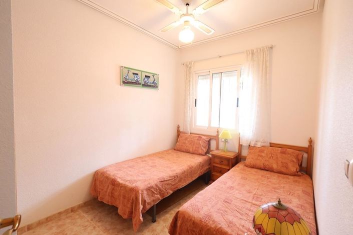 Image No.12-2 Bed Bungalow for sale