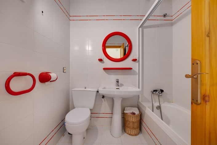 Image No.18-2 Bed Apartment for sale