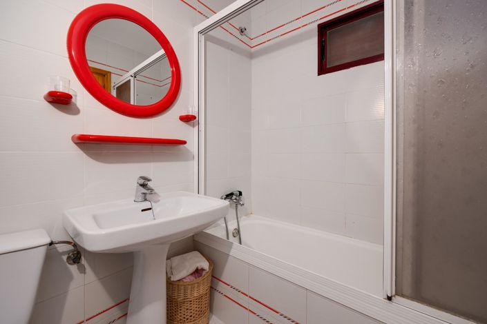 Image No.19-2 Bed Apartment for sale