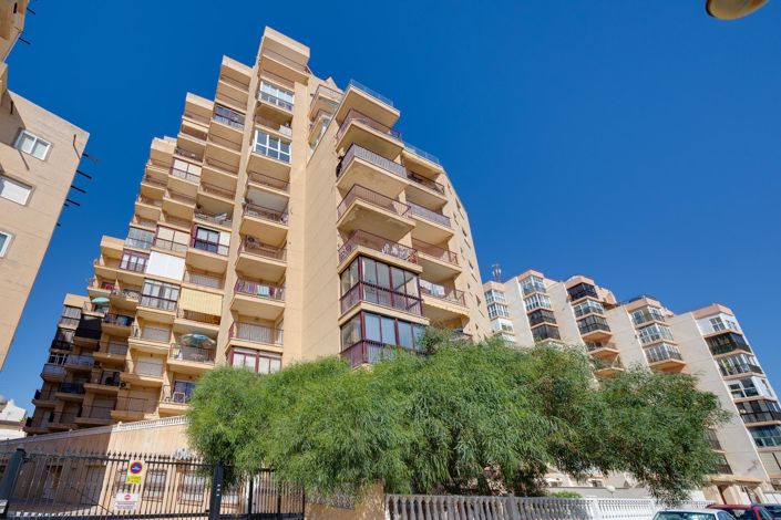 Image No.27-2 Bed Apartment for sale