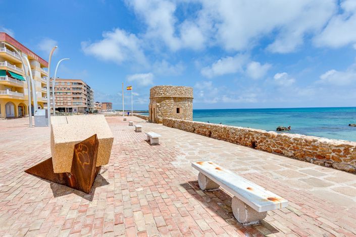 Image No.35-2 Bed Apartment for sale