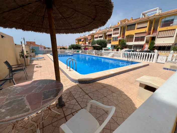 Image No.20-2 Bed Apartment for sale