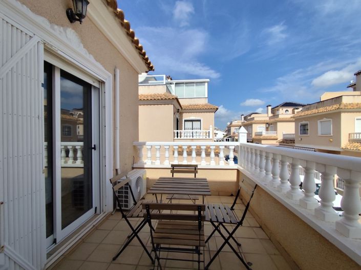 Image No.19-3 Bed Villa for sale