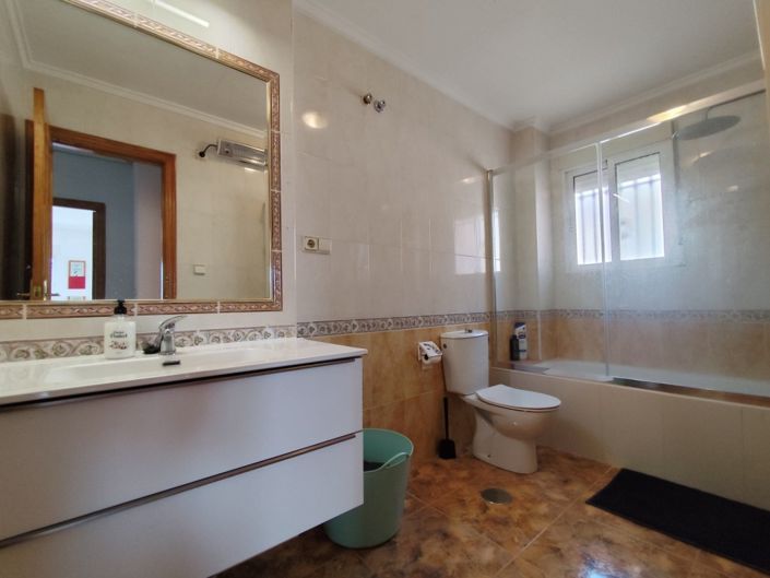 Image No.24-3 Bed Villa for sale