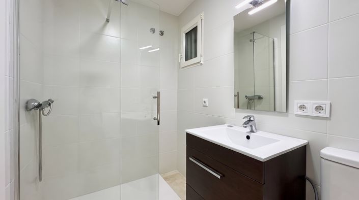 Image No.21-2 Bed Apartment for sale