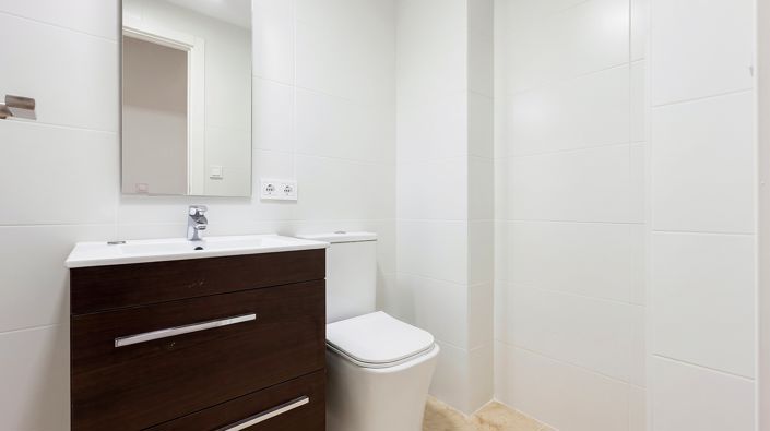 Image No.22-2 Bed Apartment for sale